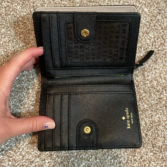 Black + taupe Kate Spade wallet - Picture 3 of 4